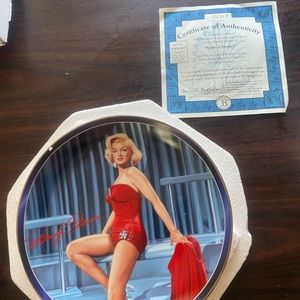 Antique collectible Marilyn Monroe plates decor